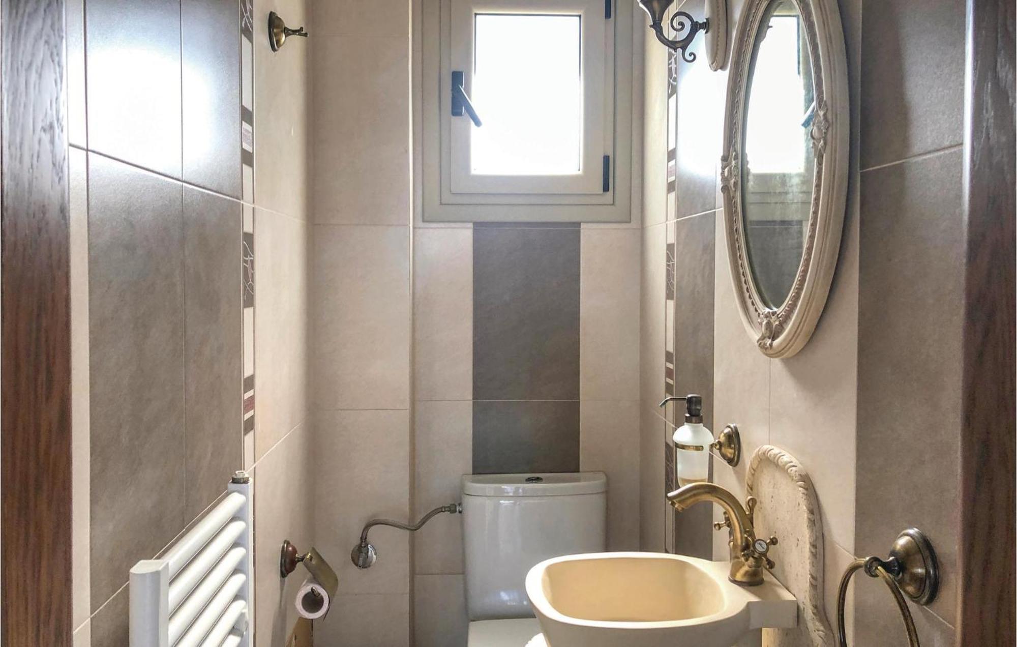Amazing Home In Koroni With Wifi Ngoại thất bức ảnh