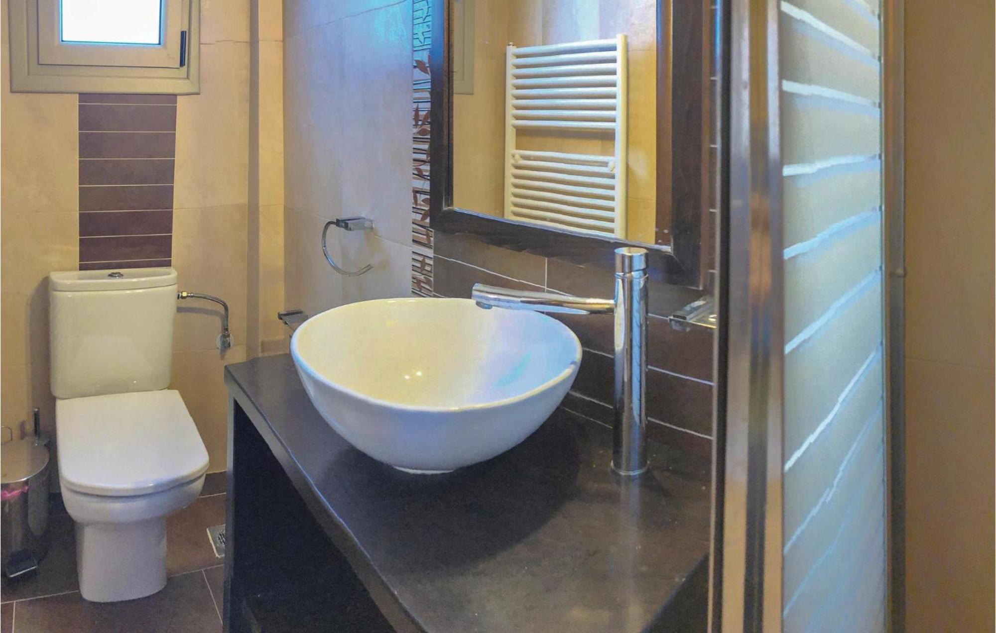 Amazing Home In Koroni With Wifi Ngoại thất bức ảnh