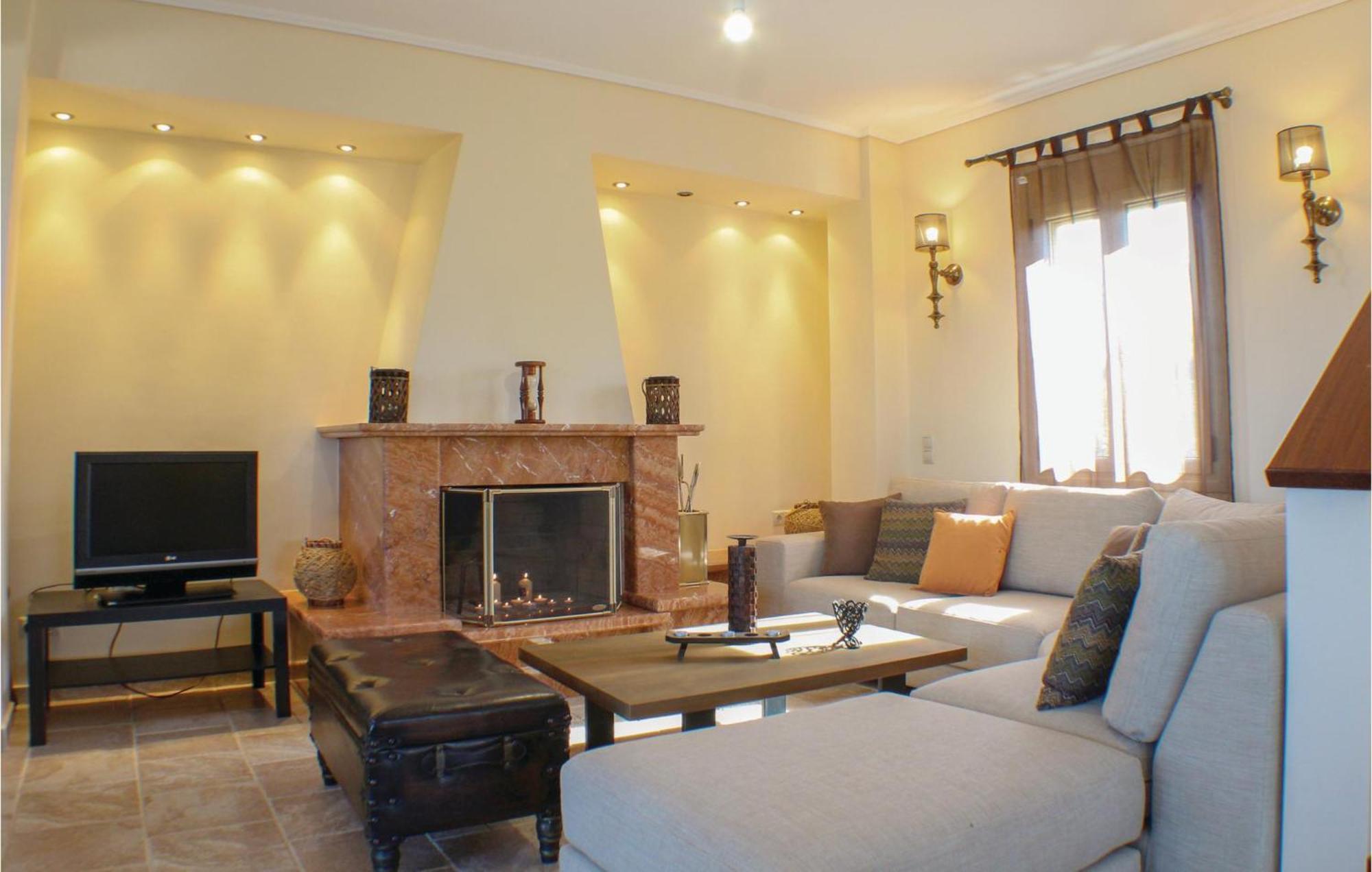 Amazing Home In Koroni With Wifi Ngoại thất bức ảnh