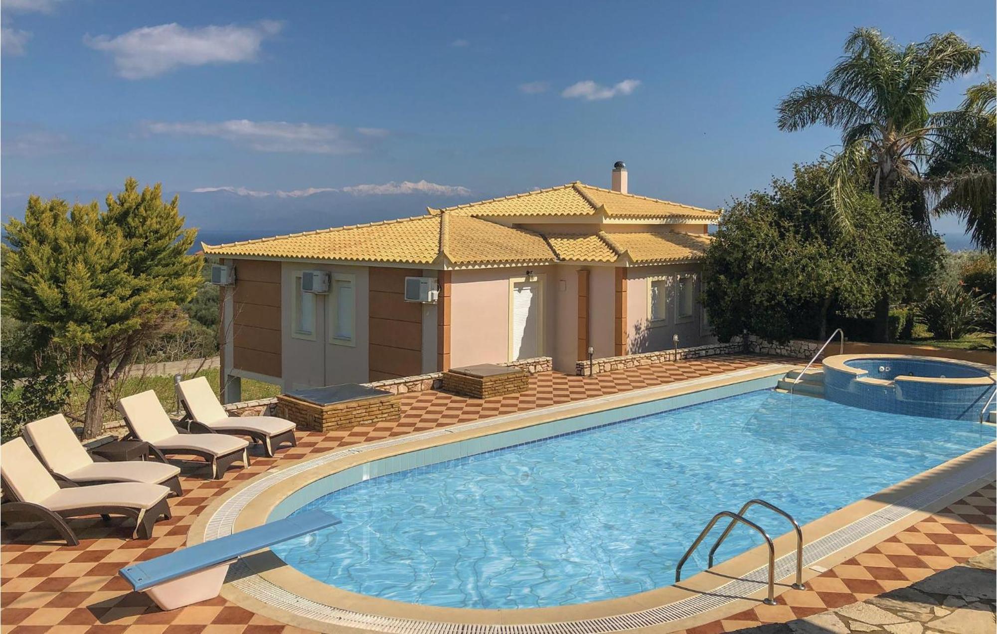 Amazing Home In Koroni With Wifi Ngoại thất bức ảnh